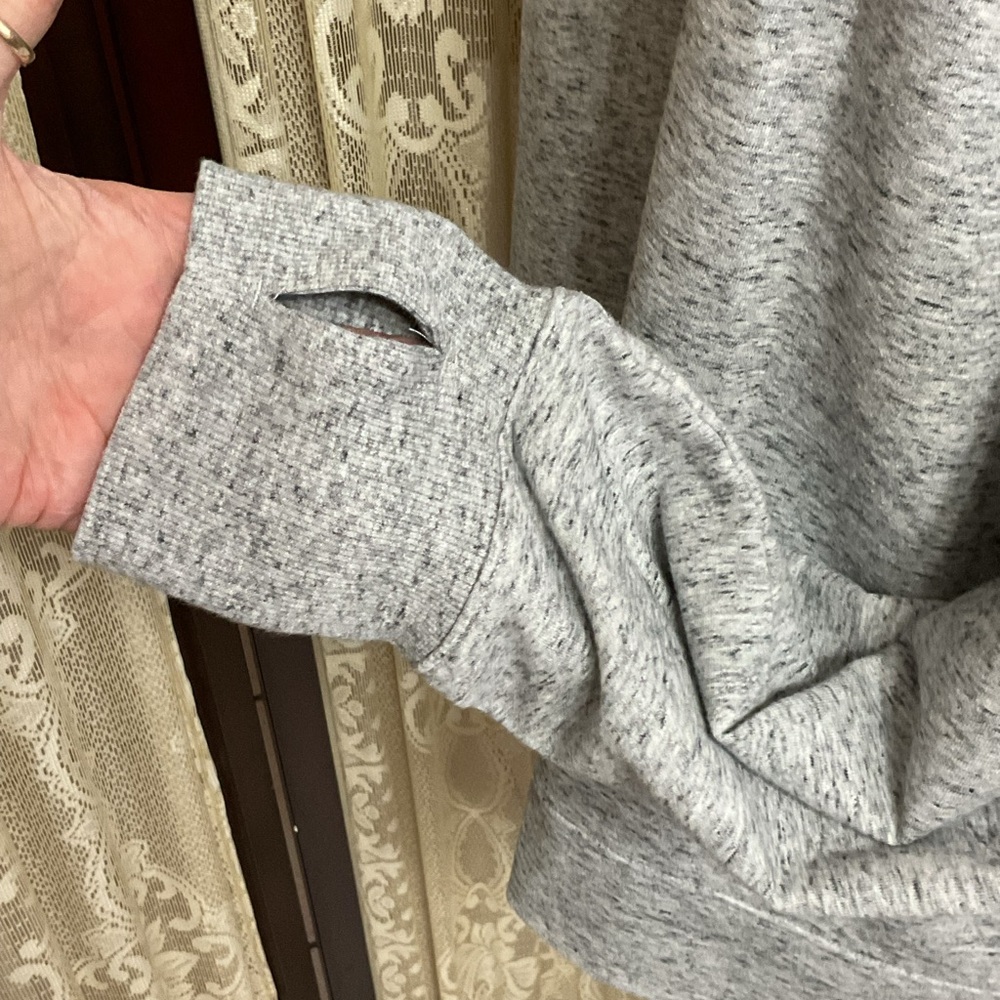 ALL IN MOTION GRAY ACTIVEWEAR PULLOVER - SZ XL - Picture 6 of 9